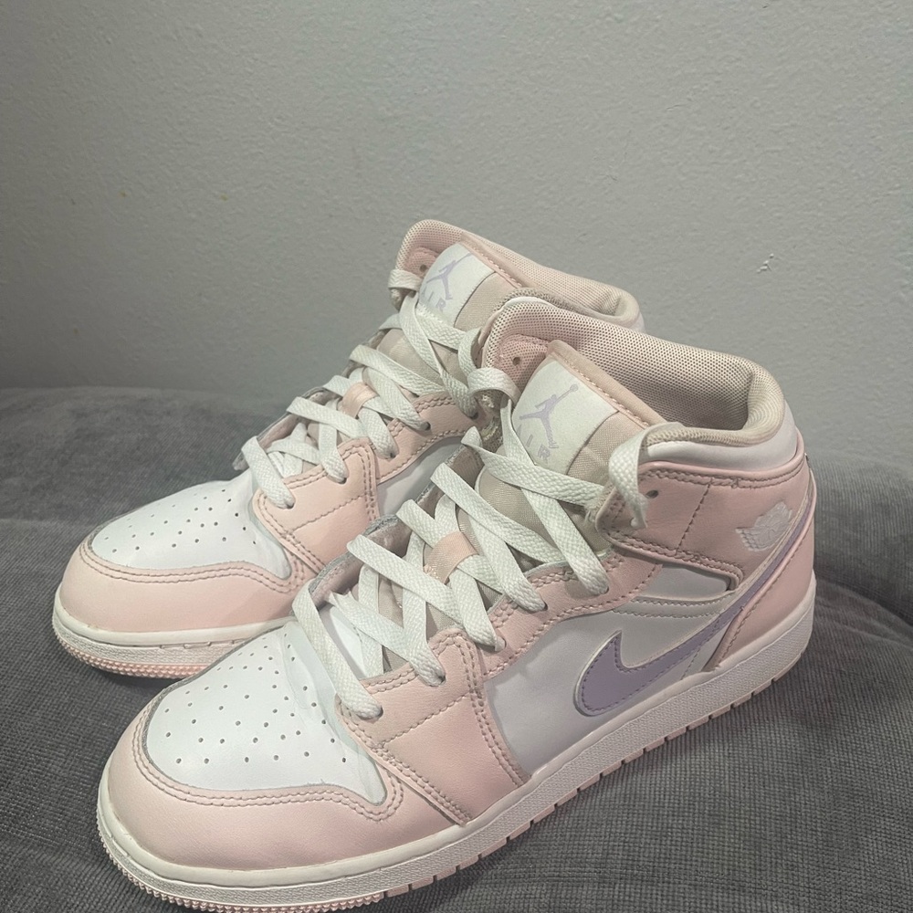 Air Jordan 1 Mid GS 'Pink Wash size 7Y